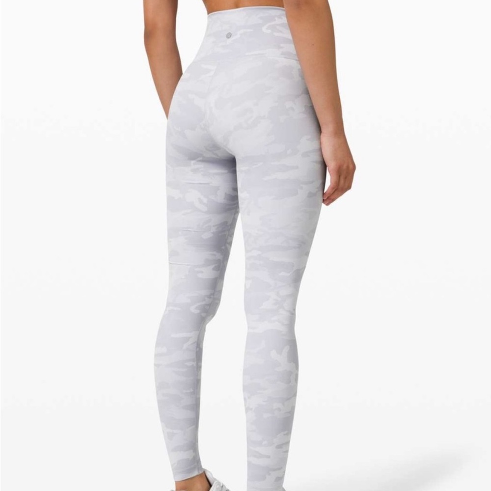 Lululemon White Camo Leggings, size 4